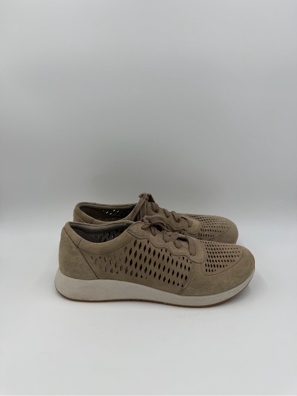 Dansko Taupe Leather Suede Perforated Lace Up Sneakers Women’s 38 US 7.5-8